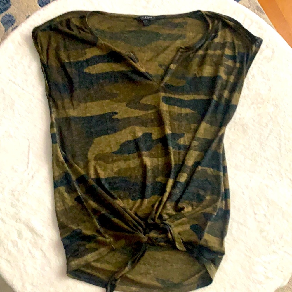 Cute Cameo Muscle Top!!
